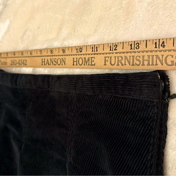 Black pleated corduroy mini skirt high rise sz 9 Dark Academia Clueless Preppy - Picture 8 of 9